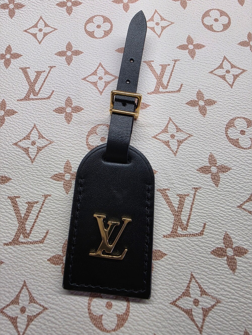 Louis Vuitton Black Leather Luggage Tag with Gold LV Initials